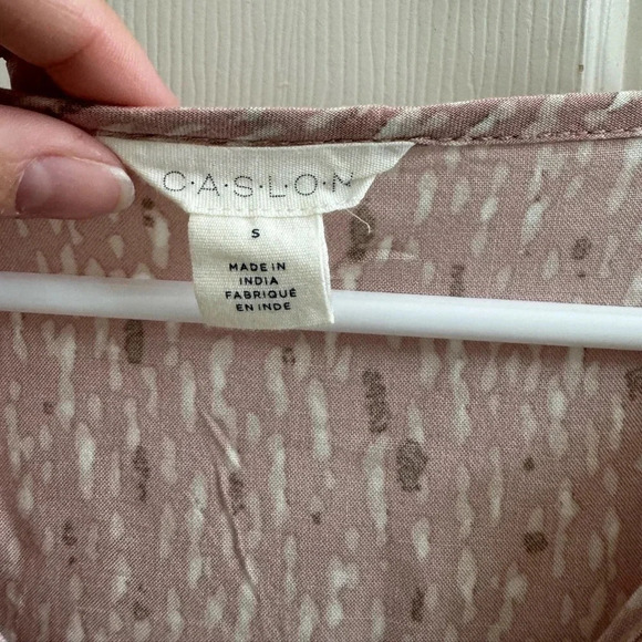 Caslon v neck short sleeve blouse - Picture 3 of 6